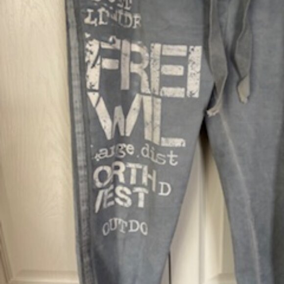 Lightweight Made in Italy Spring Pants - Picture 2 of 8